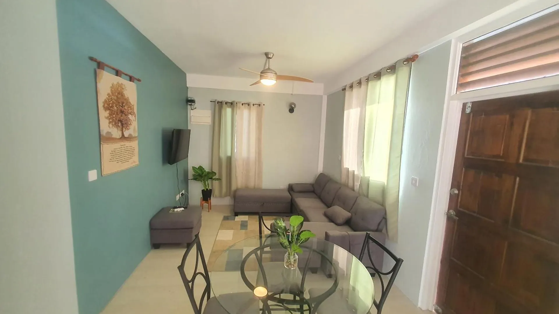 Sunset Vista Homely Apartment Mero 0*,  Dominica