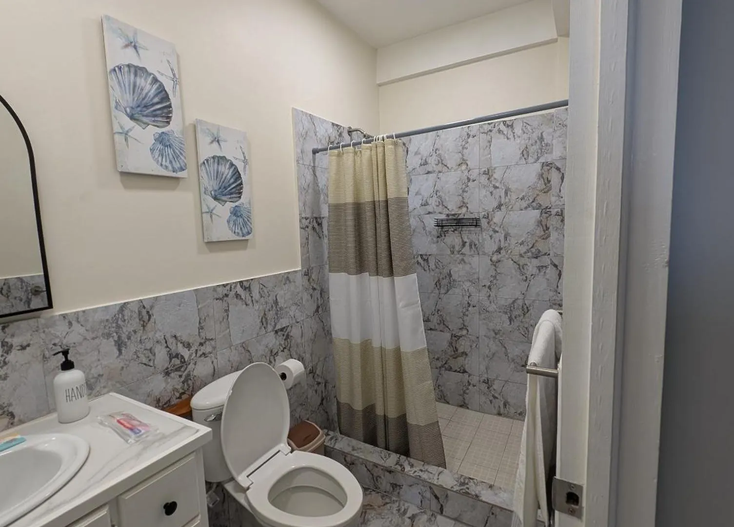 Sunset Vista Homely Apartment Mero